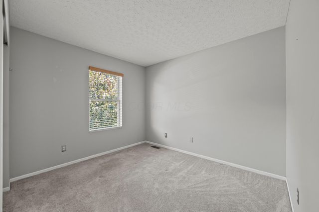 1643 Westwood Drive, Lewis Center, OH 43035