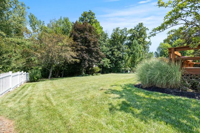 1643 Westwood Drive, Lewis Center, OH 43035