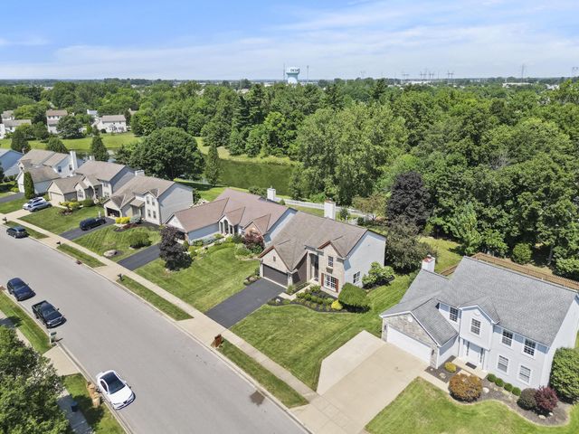 1643 Westwood Drive, Lewis Center, OH 43035