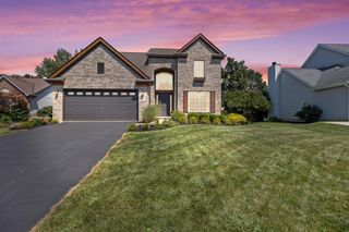 1643 Westwood Drive, Lewis Center, OH 43035