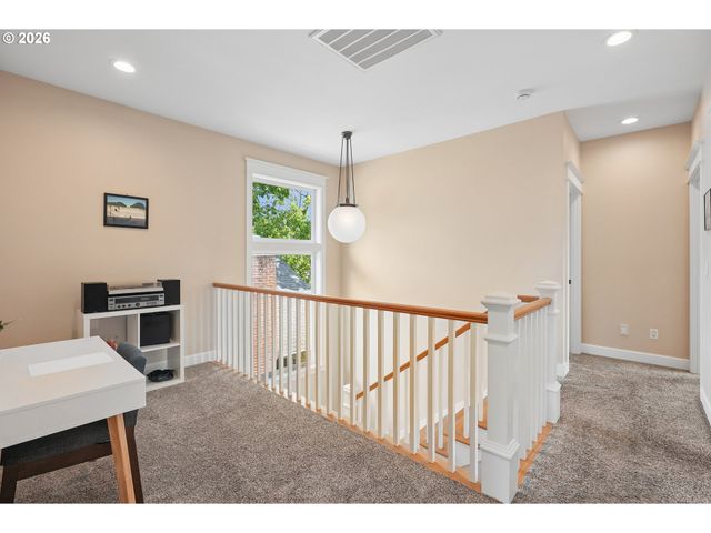 829 Se UMATILLA St, Portland, OR 97202