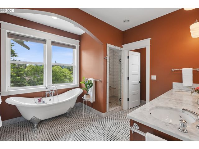 829 Se UMATILLA St, Portland, OR 97202