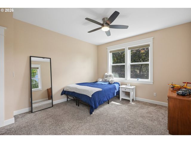 829 Se UMATILLA St, Portland, OR 97202