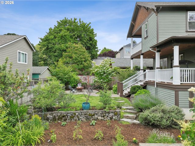 829 Se UMATILLA St, Portland, OR 97202