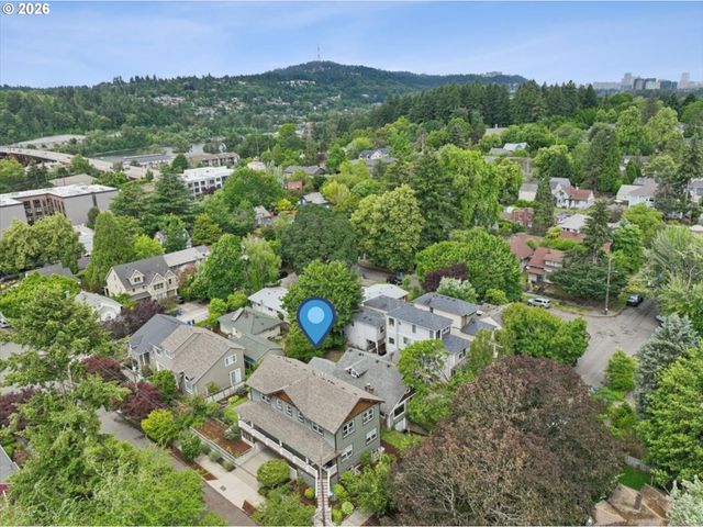 829 Se UMATILLA St, Portland, OR 97202