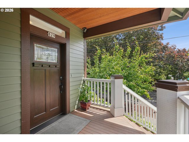 829 Se UMATILLA St, Portland, OR 97202