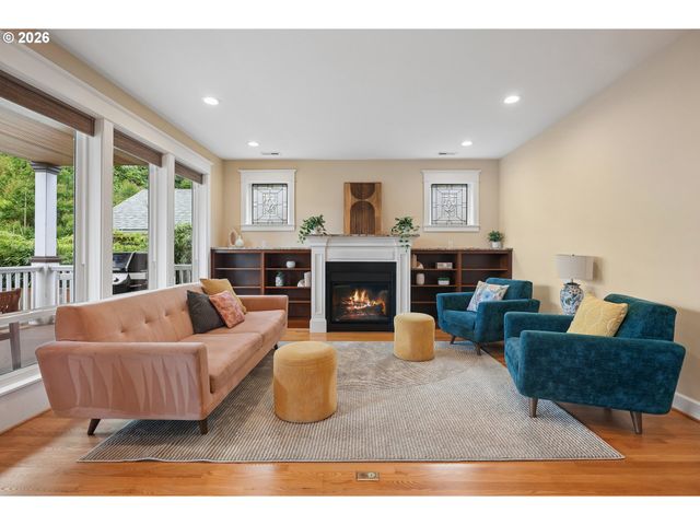 829 Se UMATILLA St, Portland, OR 97202