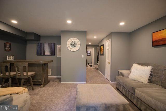 32 LOVETT CT, Lutherville Timonium, MD 21093