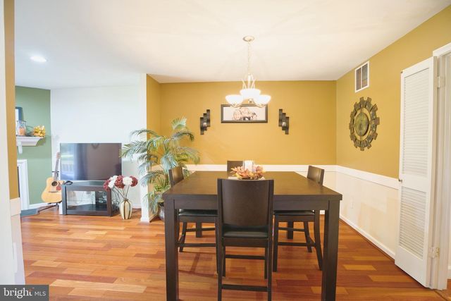 32 LOVETT CT, Lutherville Timonium, MD 21093