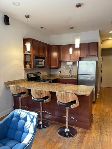 2025 W Erie Street 1R, Chicago, IL 60612