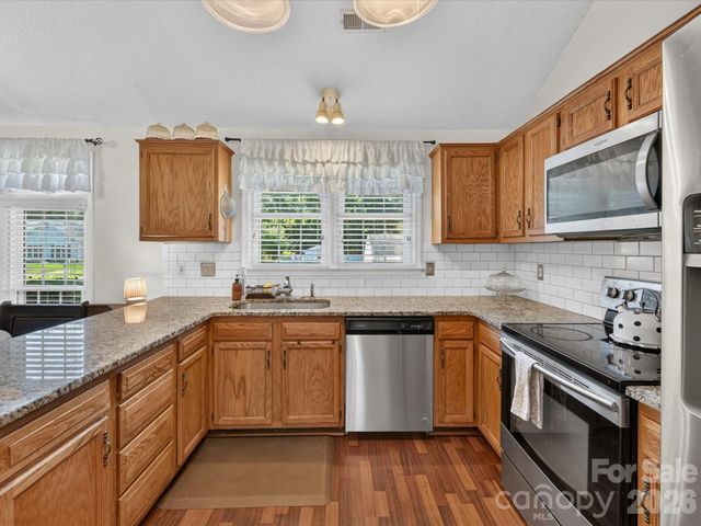 3616 Still Oaks Court NW, Concord, NC 28027
