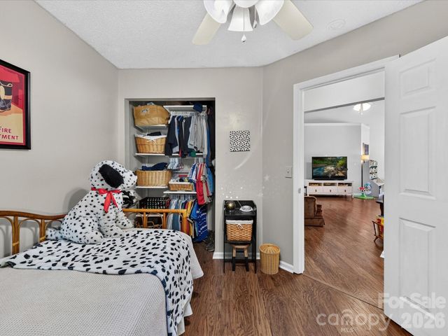 3616 Still Oaks Court NW, Concord, NC 28027