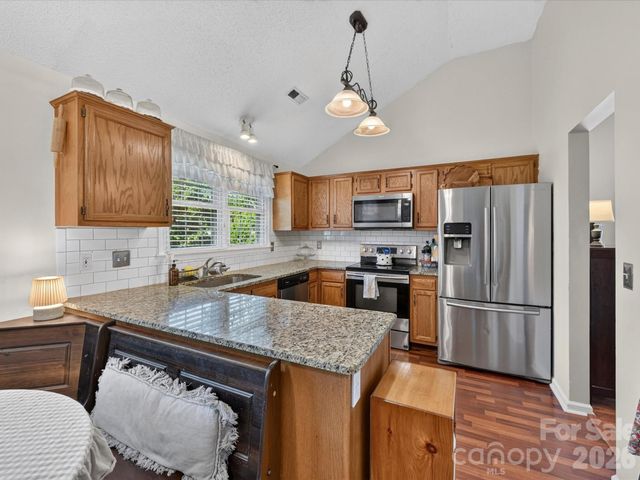 3616 Still Oaks Court NW, Concord, NC 28027