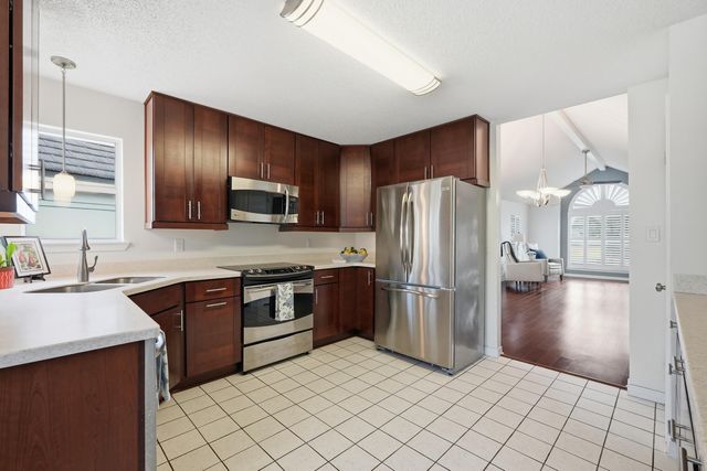 946 Shalimar Pointe Drive, Shalimar, FL 32579