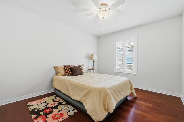 946 Shalimar Pointe Drive, Shalimar, FL 32579