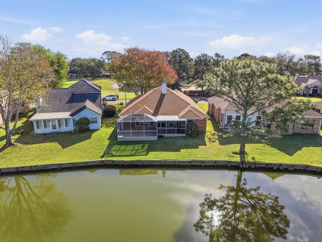 946 Shalimar Pointe Drive, Shalimar, FL 32579