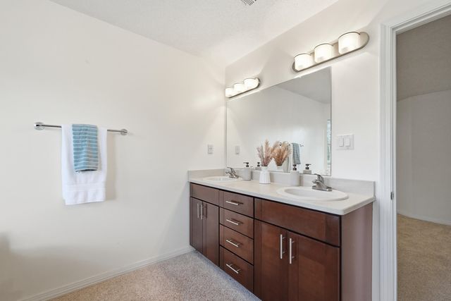 946 Shalimar Pointe Drive, Shalimar, FL 32579