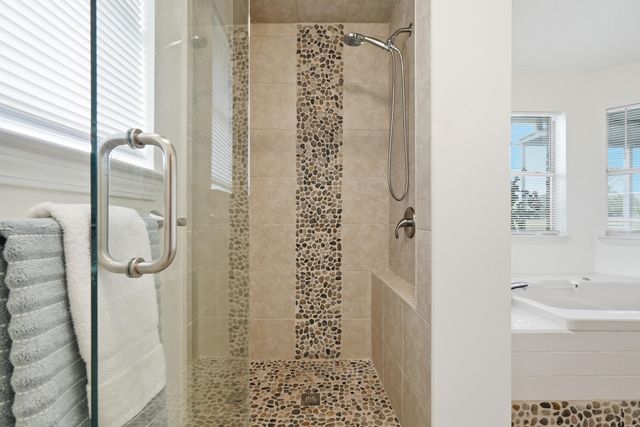 946 Shalimar Pointe Drive, Shalimar, FL 32579