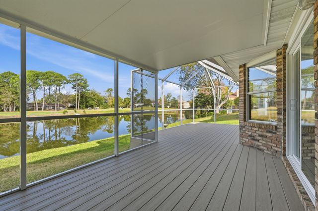 946 Shalimar Pointe Drive, Shalimar, FL 32579