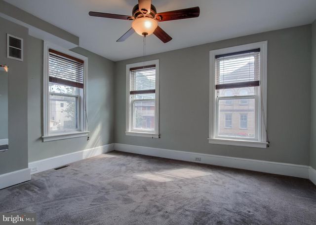 238 MUENCH ST, Harrisburg, PA 17102