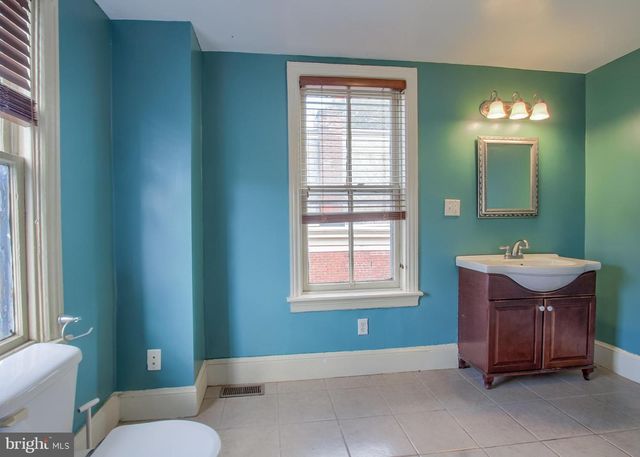 238 MUENCH ST, Harrisburg, PA 17102