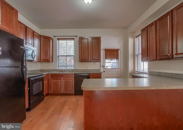 238 MUENCH ST, Harrisburg, PA 17102