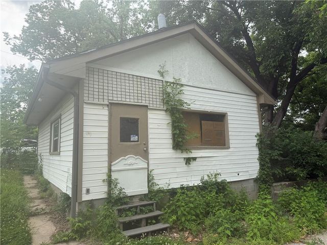 420 Farley Terrace, Independence, MO 64053