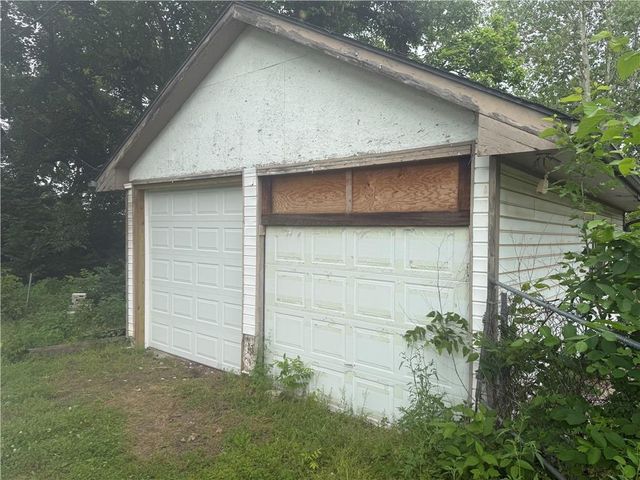 420 Farley Terrace, Independence, MO 64053