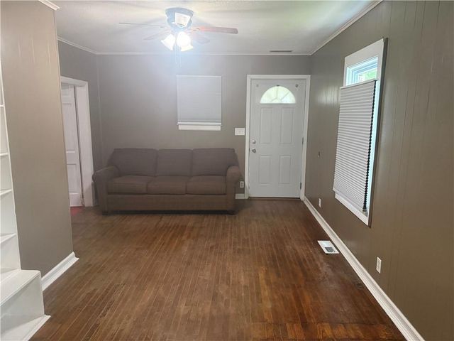 420 Farley Terrace, Independence, MO 64053