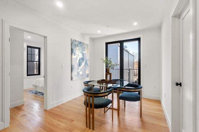 9 Sydney 4, Boston, MA 02125