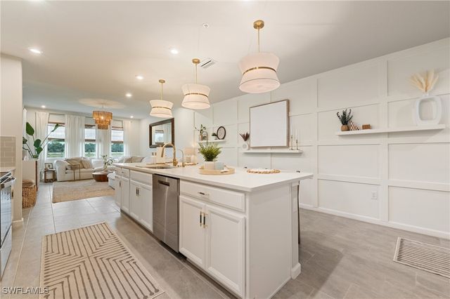 4638 Arboretum CIR 102, Naples, FL 34112