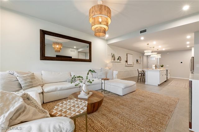 4638 Arboretum CIR 102, Naples, FL 34112