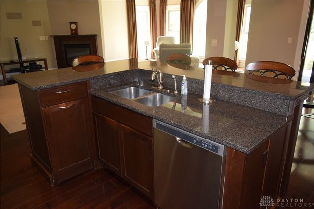 105 Rebecca Circle, Englewood, OH 45322