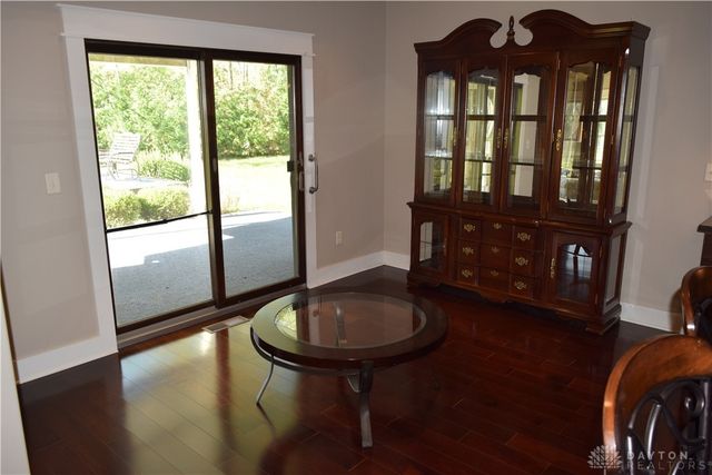 105 Rebecca Circle, Englewood, OH 45322