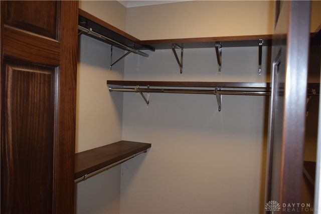 105 Rebecca Circle, Englewood, OH 45322