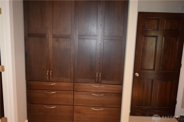 105 Rebecca Circle, Englewood, OH 45322