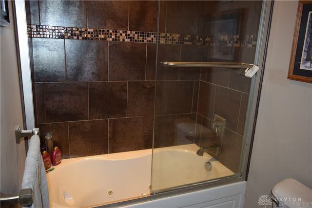 105 Rebecca Circle, Englewood, OH 45322