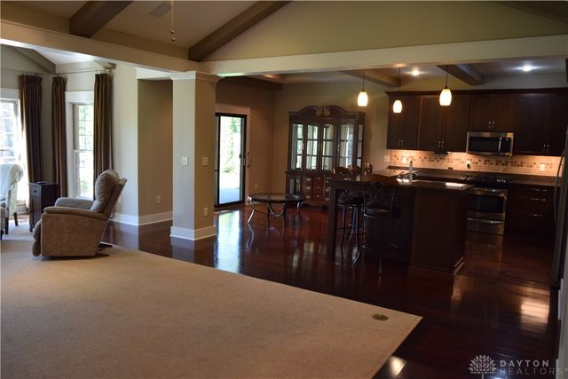 105 Rebecca Circle, Englewood, OH 45322