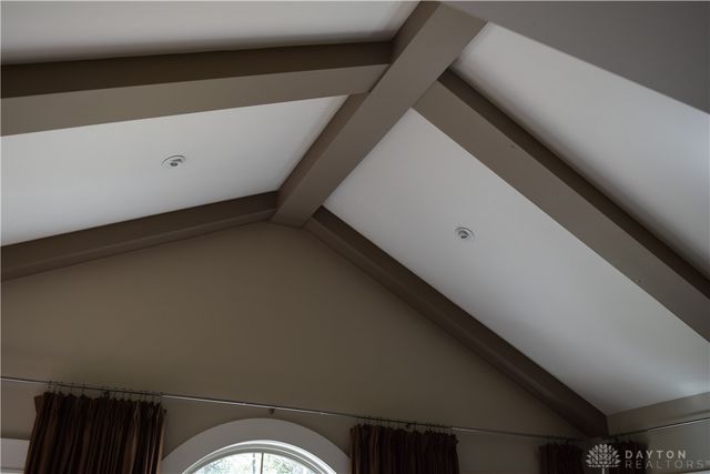 105 Rebecca Circle, Englewood, OH 45322