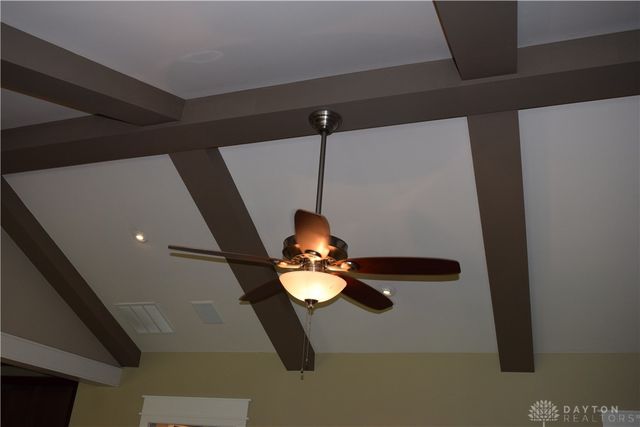 105 Rebecca Circle, Englewood, OH 45322