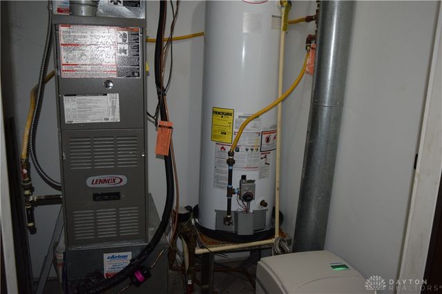 105 Rebecca Circle, Englewood, OH 45322