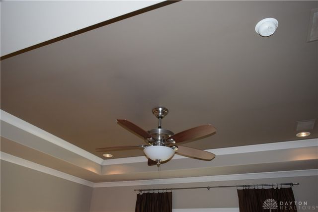 105 Rebecca Circle, Englewood, OH 45322