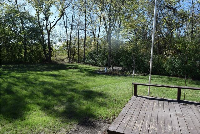 105 Rebecca Circle, Englewood, OH 45322