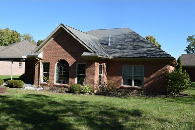 105 Rebecca Circle, Englewood, OH 45322