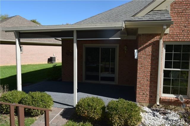 105 Rebecca Circle, Englewood, OH 45322