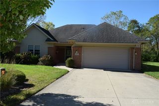 105 Rebecca Circle, Englewood, OH 45322