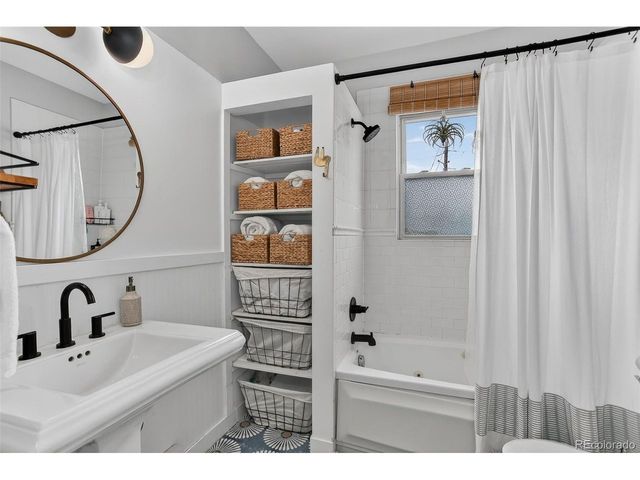 1648 N Ogden St 4, Denver, CO 80218