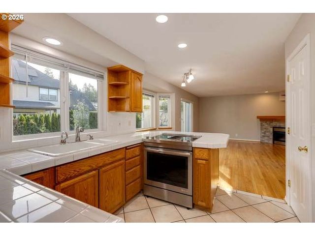 2184 Ne 228TH Ct, Fairview, OR 97024