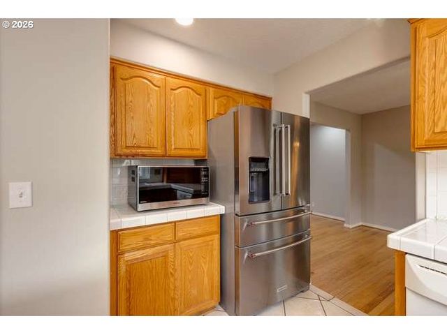 2184 Ne 228TH Ct, Fairview, OR 97024