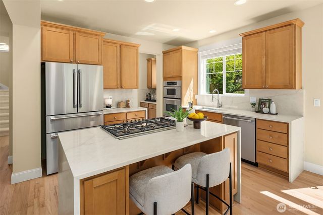16517 SE 66th Street, Bellevue, WA 98006